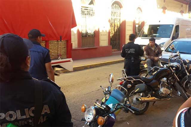 Multan en Zacatlán con 130 pesos a motociclistas sin casco