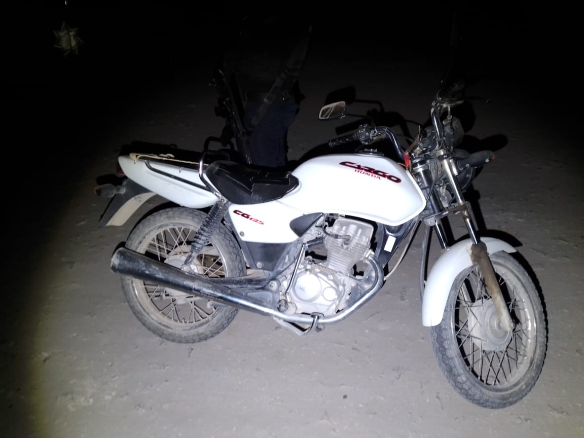Ladrones abandonan motocicleta robada en Tochtepec
