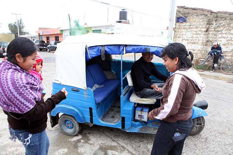 Mototaxis siguen funcionando en Cuautlancingo