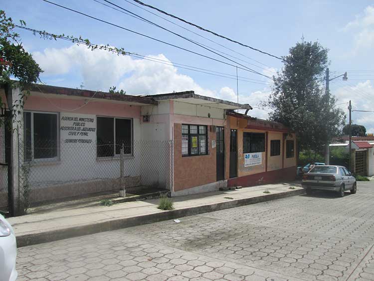 Sin aviso previo, cierran oficinas del MP en la sierra norte de Puebla