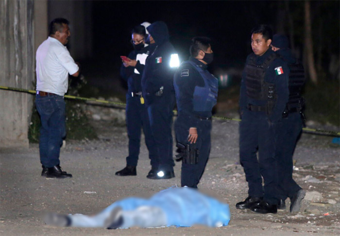 Se resistió a asalto y lo matan en acotamiento de la Puebla-México
