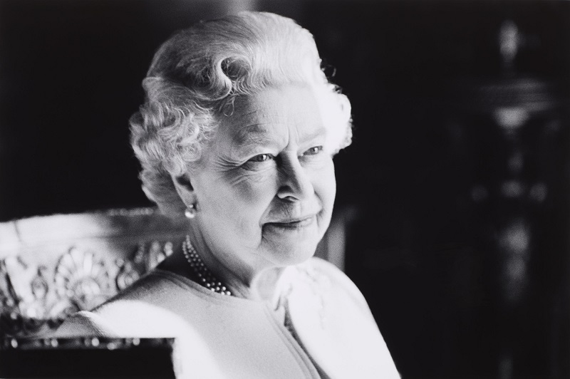 La Reina Isabel II murió pacíficamente, reporta Palacio Real