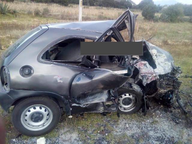 Fuerte accidente dejó dos muertos en la Oriental-Zacatepec