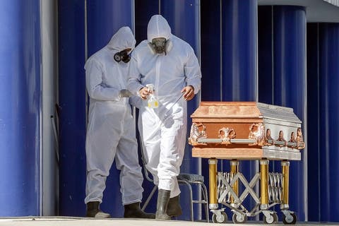 México rebasa las 127 mil muertes por Covid-19