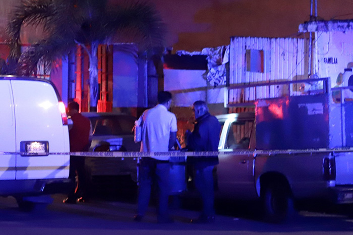 De madrugada lo ejecutan de disparo en el cuello en Puebla capital