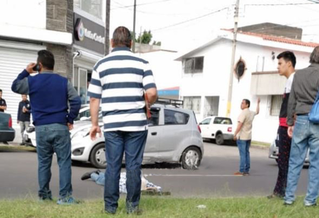 Ejecutan a hombre cerca de Plaza Dorada en la capital poblana