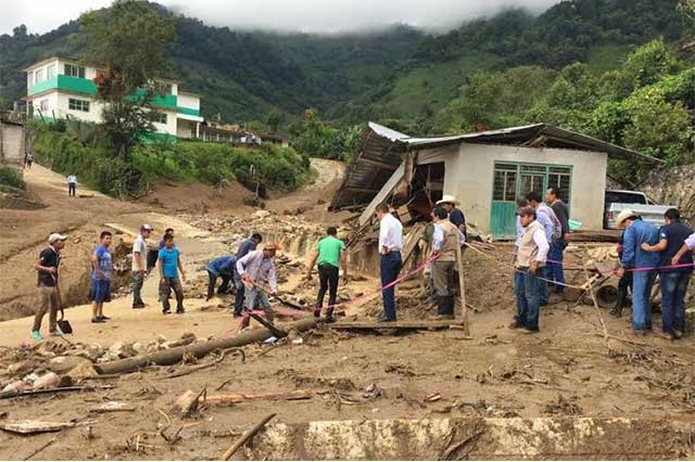 Aumentan a 35 los muertos por las lluvias en Sierra Norte de Puebla