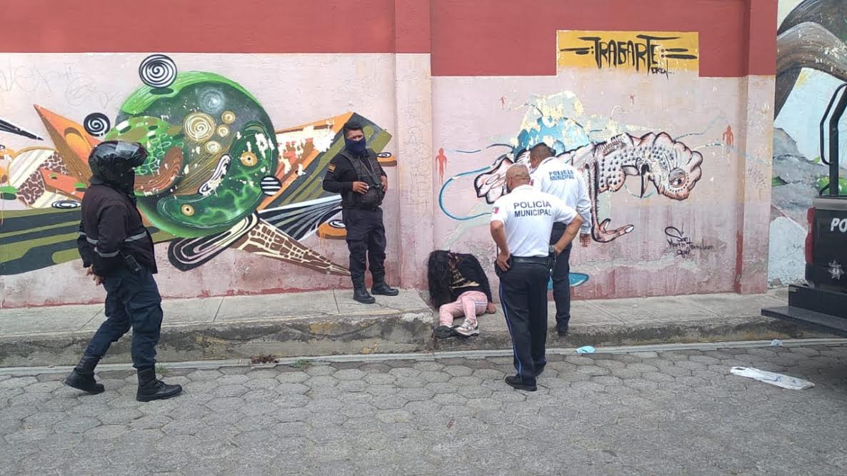 Hombre vestido de mujer movilizó a policías de San Pedro Cholula