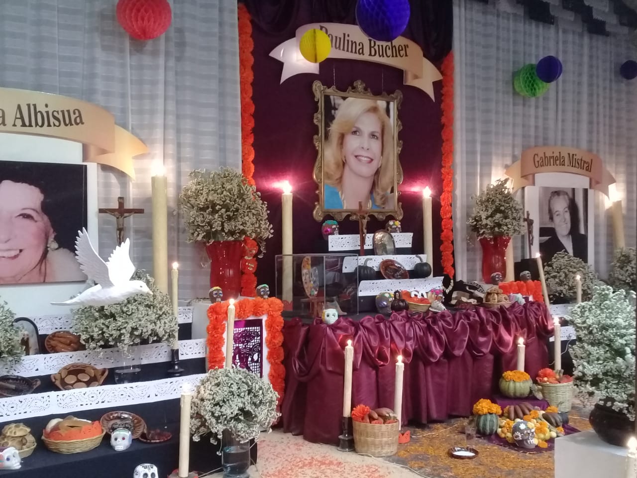 Casa de la Cultura dedica ofrenda a mujeres destacadas
