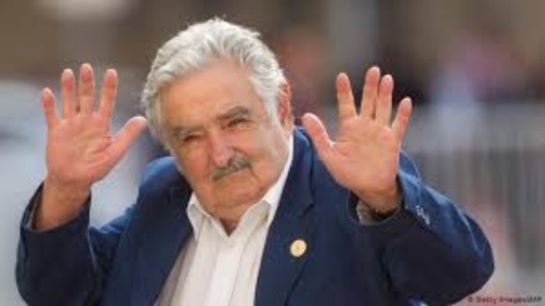 Expresidente de Uruguay José Mujica renuncia al Senado