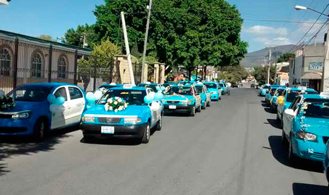 Multarán con 600 pesos por usar carriles de emergencia en Tehuacán