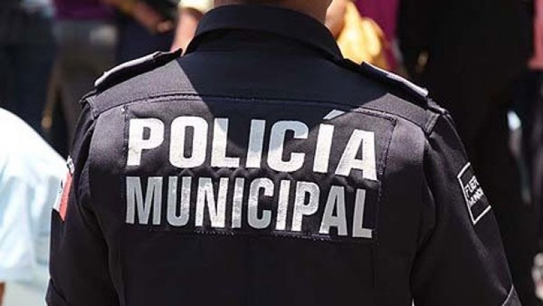 Municipales de Puebla aseguran a José con arma de fuego en Las Hadas
