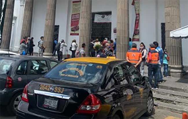 Sin medidas de sanidad ambulantes se instalan en el centro y Loma Bella 