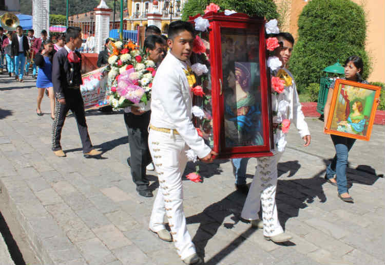 Músicos de Zacapoaxtla celebran a Santa Cecilia
