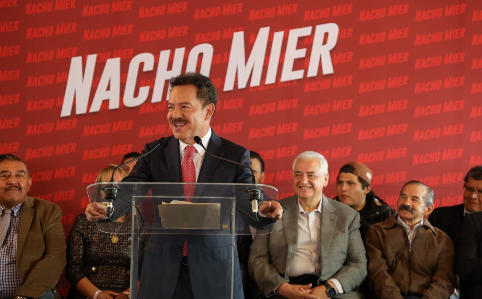 La legitimidad la da el pueblo y no se le puede engañar: Mier