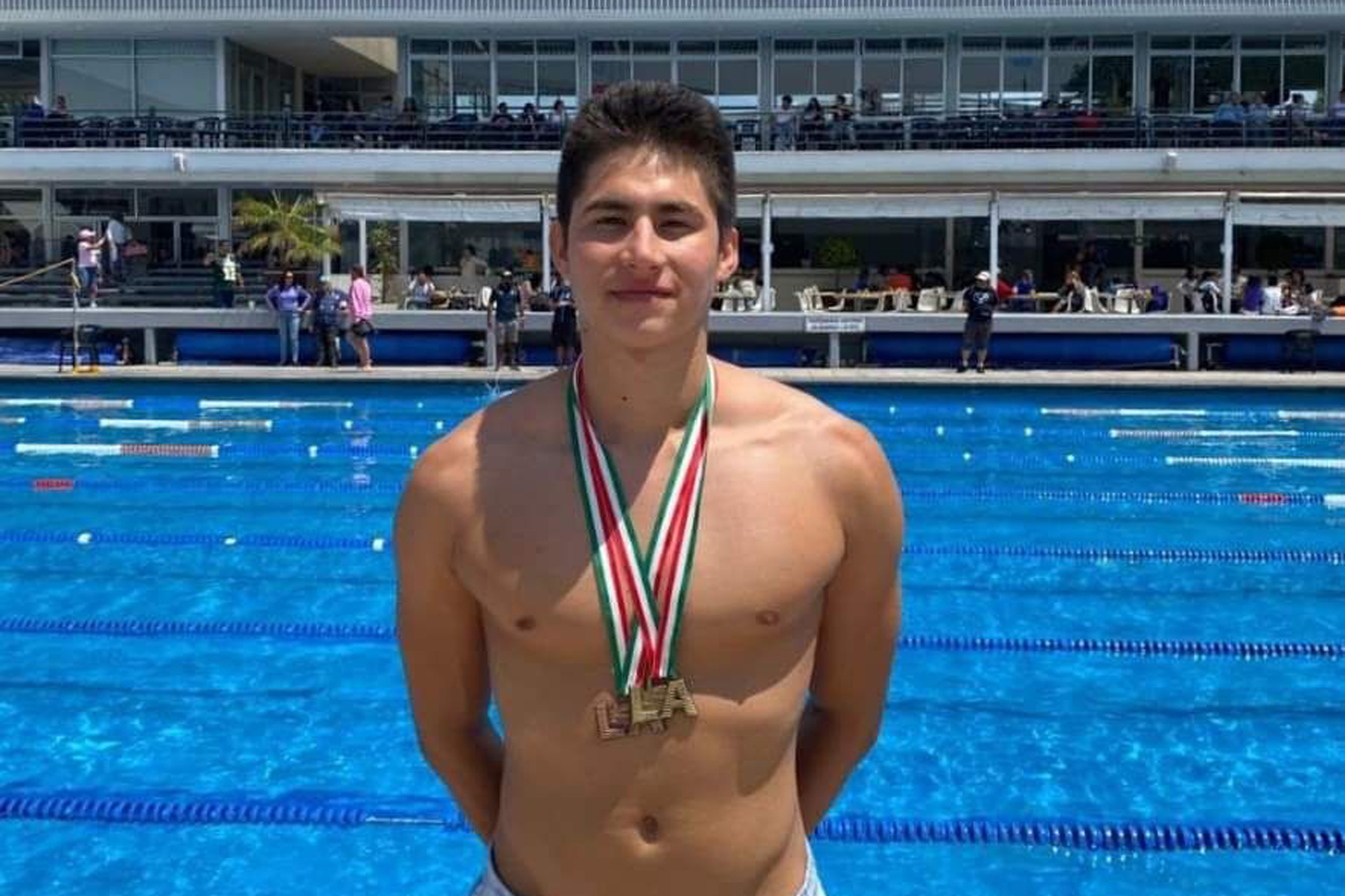 Selectivo de natación BUAP obtiene 18 medallas en campeonato estatal