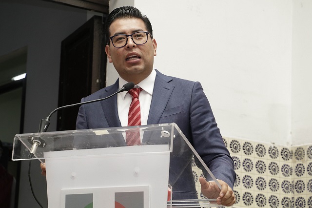 Néstor Camarillo avala alianza PRI-PAN-PRD para la gubernatura de Puebla en 2024