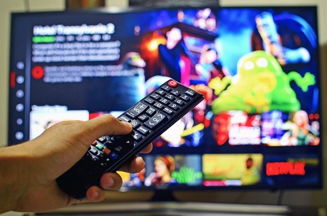 Morena propone impuesto por contratar Netflix, Apple TV y Disney