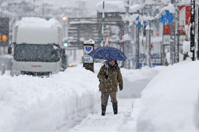 E.U. se prepara para recibir una gran tormenta invernal que afectará a millones