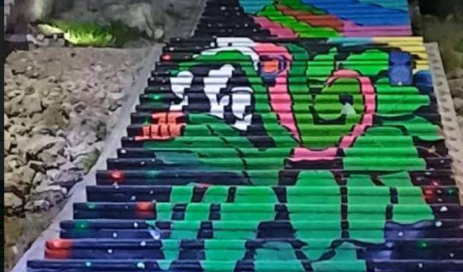Plasman mural en escalinatas del municipio de Altepexi