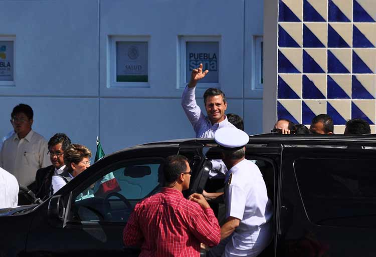 Crónica desde afuera: La visita de Peña Nieto a Acatlán