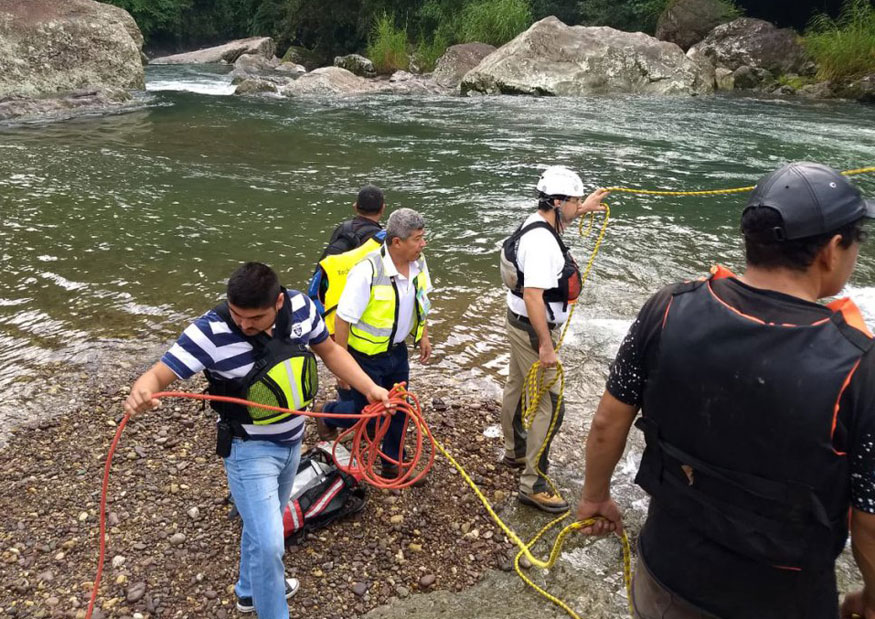 Encuentran cuerpo del menor que cayó al río en Cuetzalan
