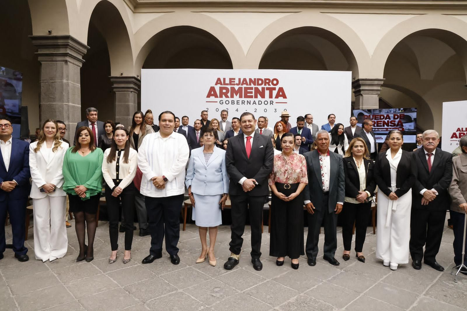 Armenta anuncia 29 nombramientos para el próximo gobierno