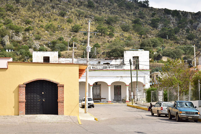 Desmienten toma de alcaldía de Cuyoaco tras muerte de párroco