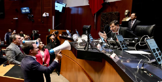 ¿Del lado de quién está la oposición?