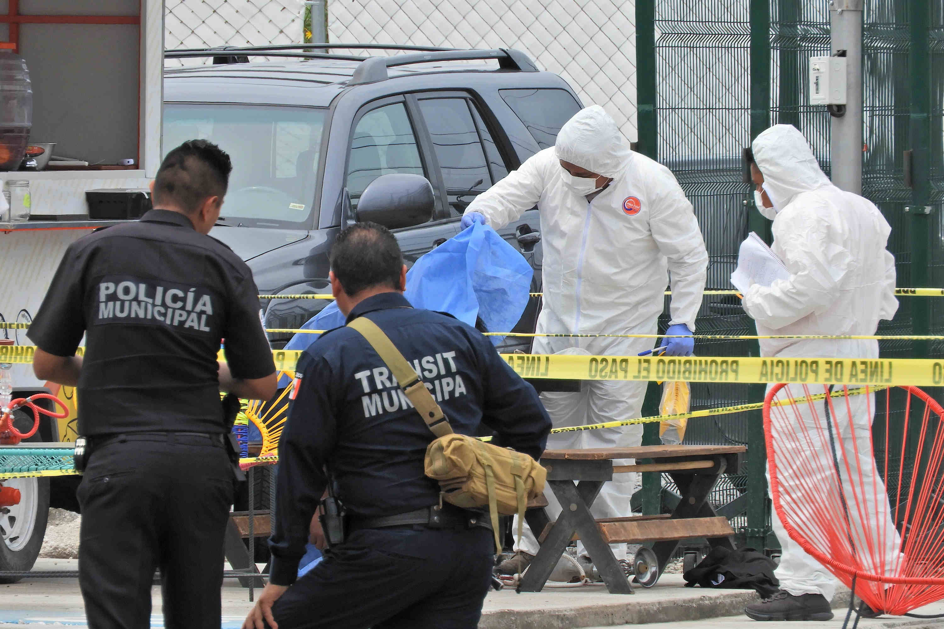 Ejecutan a uno y hieren a estudiante, en balacera afuera de IBERO 