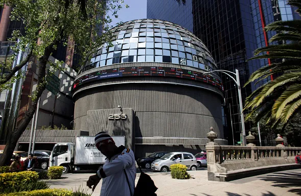 La Bolsa Mexicana de Valores terminó con una caída moderada