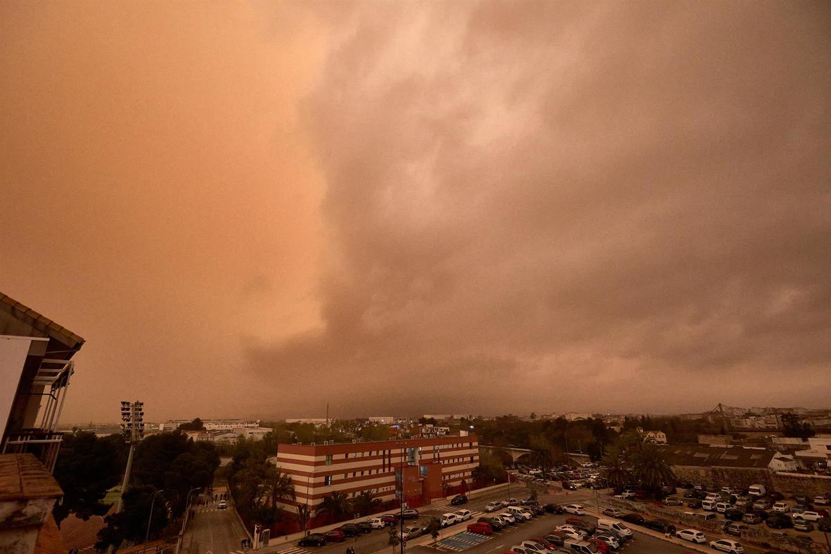 Nube de polvo del Sahara llega a México