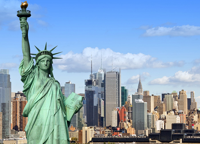 Nueva York registra 385 muertes por coronavirus: 100 en un día