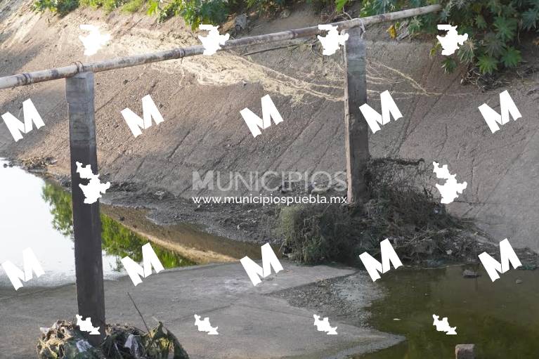 Encuentran restos humanos en el canal de Valsequillo en Tecamachalco
