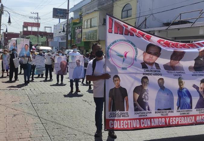 Con marcha familias de Huauchinango piden el regreso de sus desaparecidos