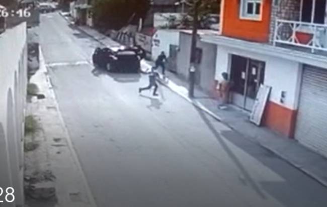 VIDEO Así ejecutaron a El Panchito en calles de San Diego Chalma en Tehuacán