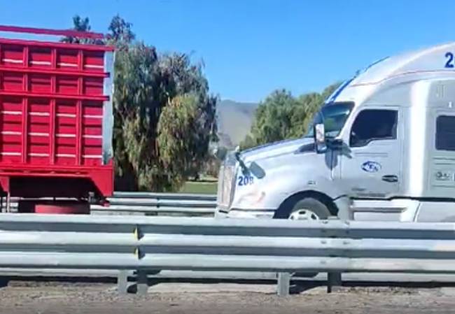 VIDEO Graban persecución sobre la autopista Puebla - Orizaba en Quecholac 