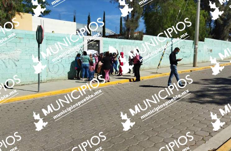 Padres de Familias acusan venta de drogas al interior de escuela en Tehuacán