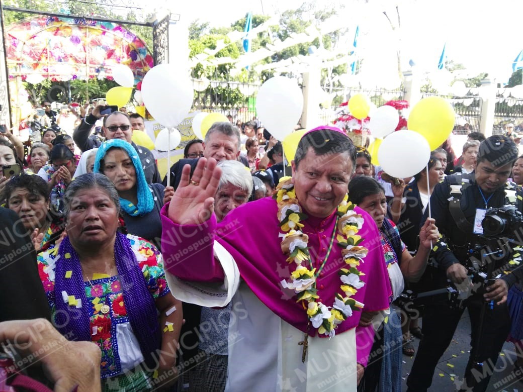 Tehuacán recibe a su V Obispo, Monseñor Gonzalo Alonso