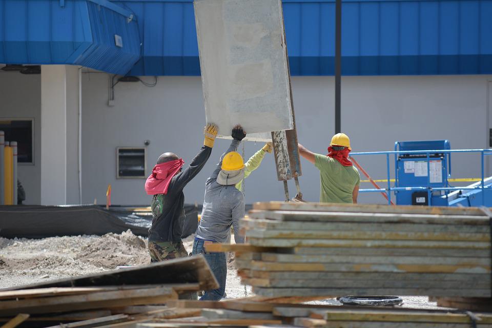 Guía de equipamiento para una obra de construcción exitosa