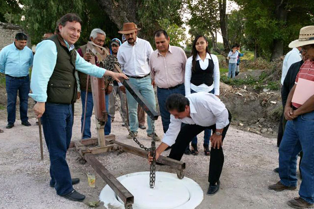 Ayuntamiento entrega acciones de drenaje sanitario en Tepeaca