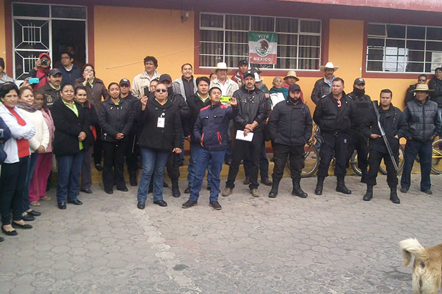 Con policías, reinician obras de Living Water en Ocotepec 
