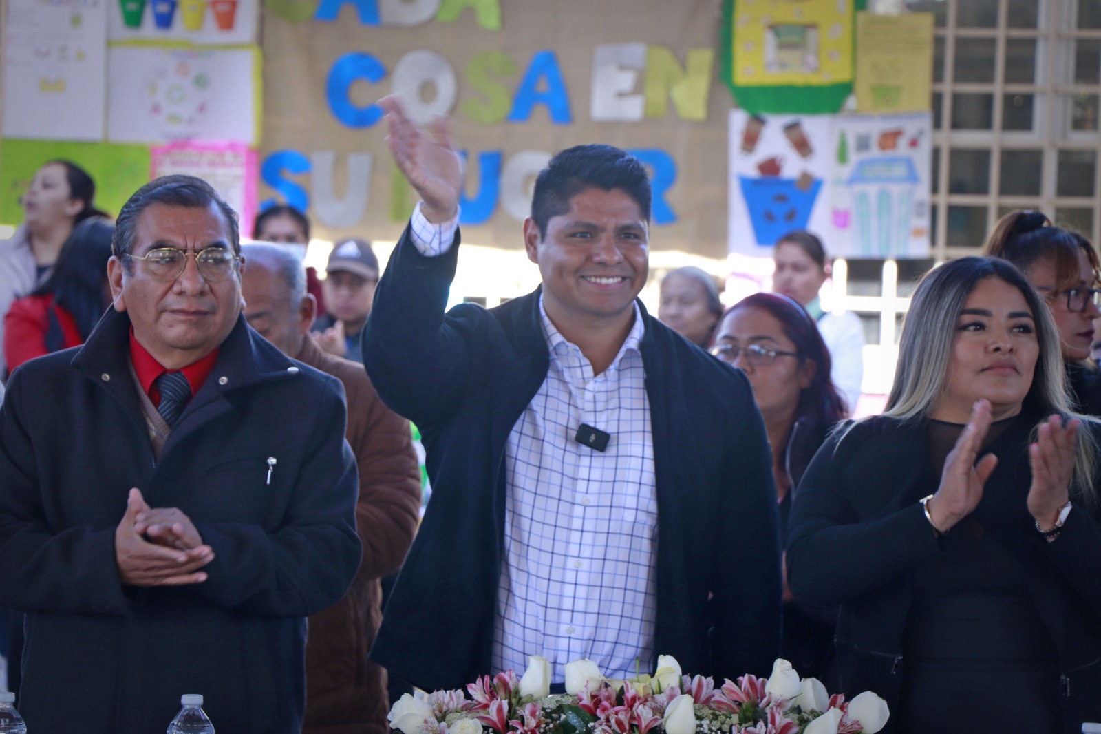 Inaugura Omar Muñoz dos aulas didácticas para 650 alumnos de primaria