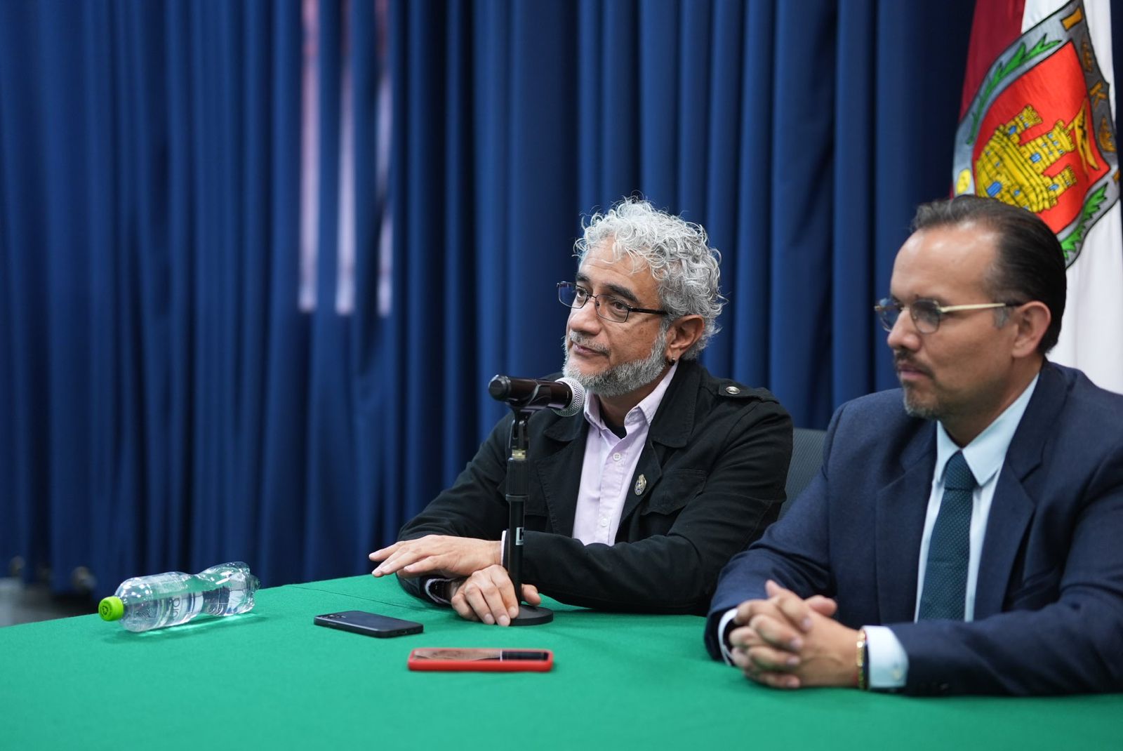 Urge legislar por la profesionalización de la locución
