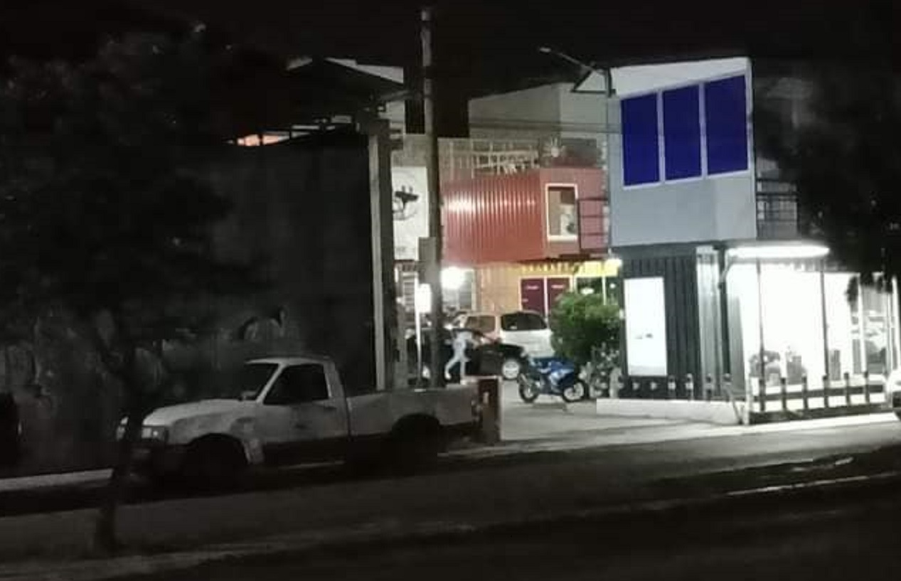 Despiden a funcionario por usar vehículo del Oosapat para ir al bar