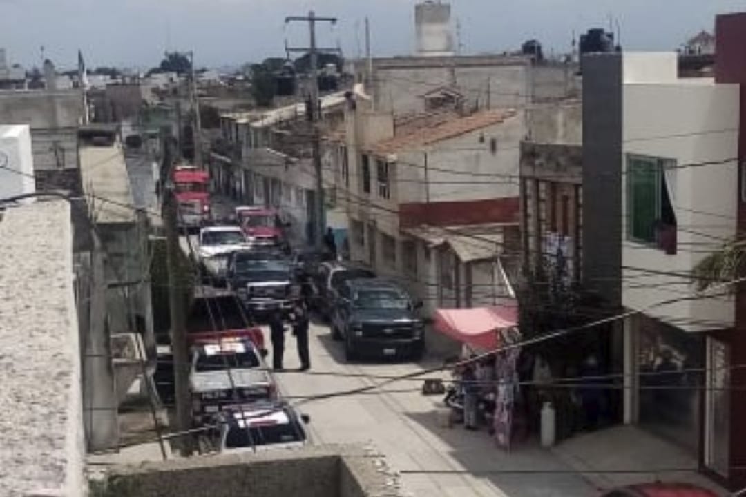 Hay detenidos y decomisan pipas de gas en Texmelucan