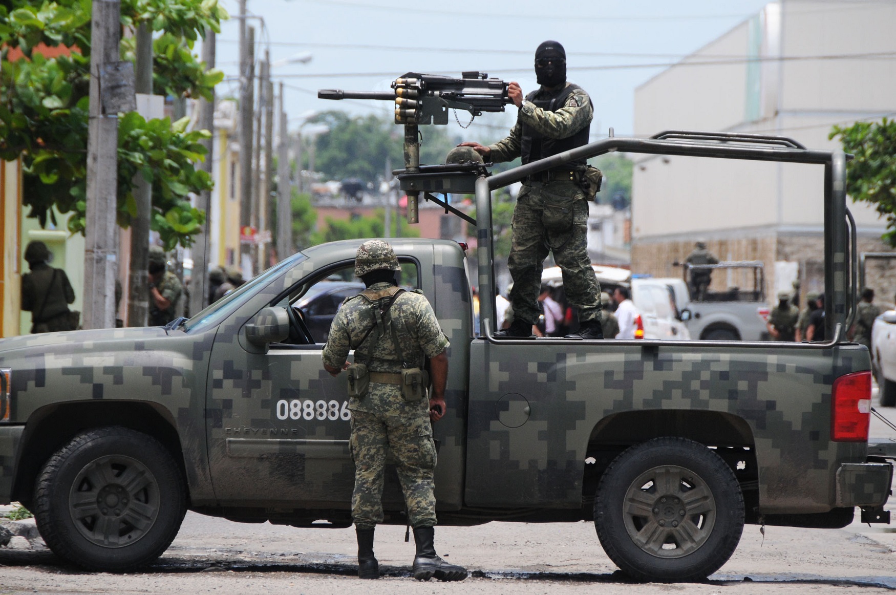 Piden que militares vigilen la feria de Acatlán de Osorio