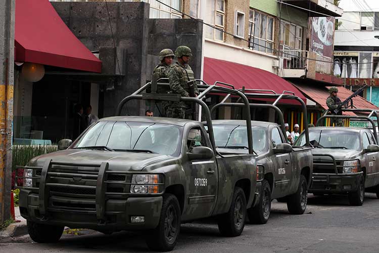 Realiza Marina operativo en lujoso fraccionamiento de Tehuacán