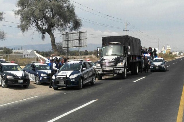 Con operativo aseguran vehículos sospechosos en Tehuacán 