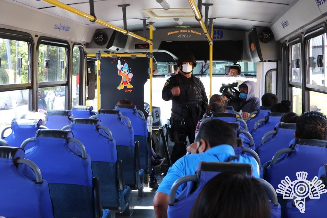 Sedena y GN realizan operativos en el transporte público en Puebla